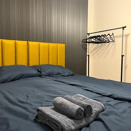 Apartament Discreet Sleep In City Center Parking Garaz Kozia Kielce 아파트 외부 사진